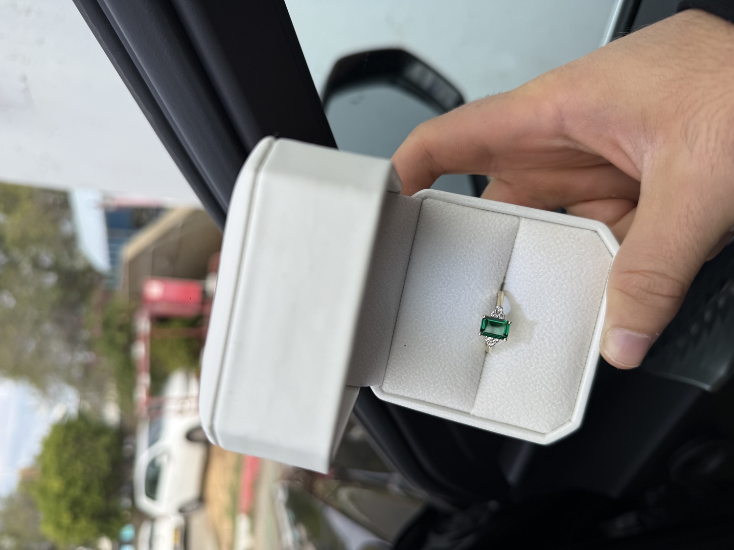 טבעת אירוסין בעיצוב ייחודי — Guerrier Jewelry