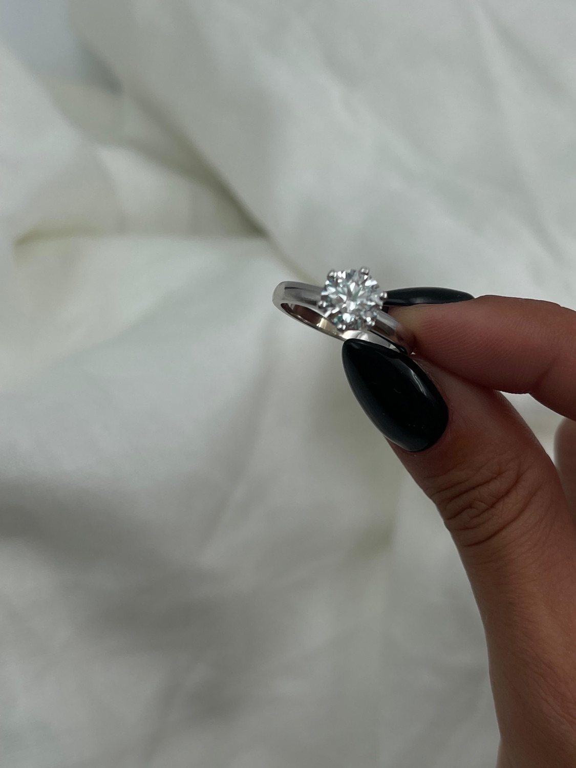 טבעת אירוסין בעיצוב ייחודי — Guerrier Jewelry
